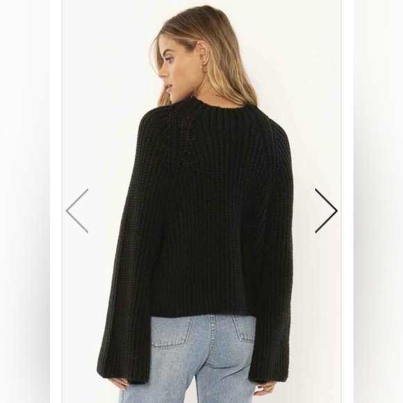 Amuse Society black sweater with bell sleeves in M - Picture 7 of 7